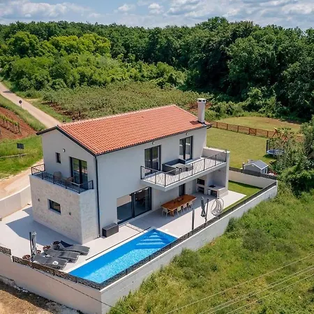 Nina Hébergement de vacances Nova Vas (Brtonigla)
